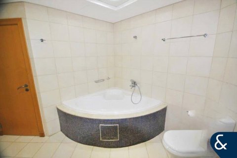Apartment sa Palm Jumeirah, Dubai, UAE 3 silid-tulugan, 199 sq.m. № 685107 - larawan 9