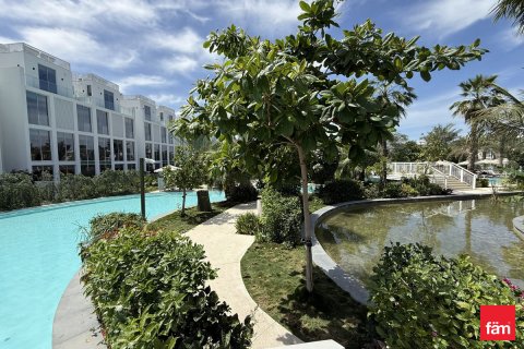 Vila v Al Barari, Dubai, SAE 4 ložnice, 220 m² Č.: 716060 - fotografie 9
