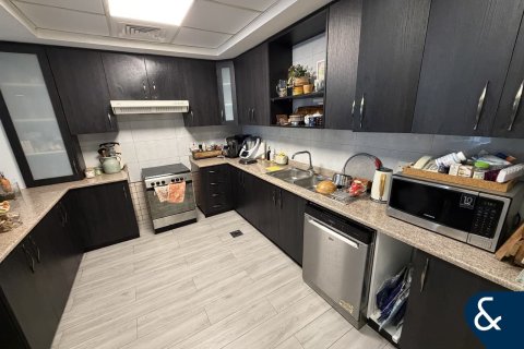 Снять в аренду квартиру в Motor City, Дубай, ОАЭ 3 спальни, 242м2, № 668124 - фото 2