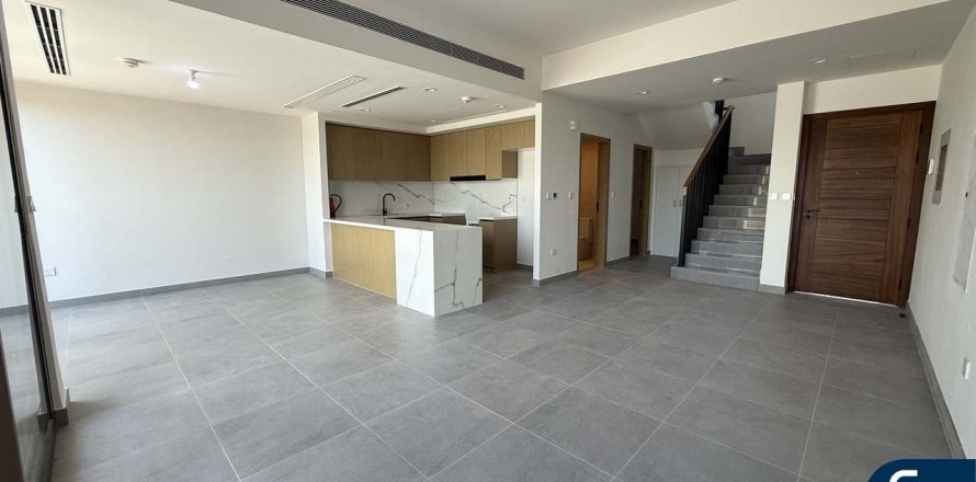 Villa itt: Dubai Land, Dubai, EAE, 3 hálószoba, 184 m², azonosító: 668044