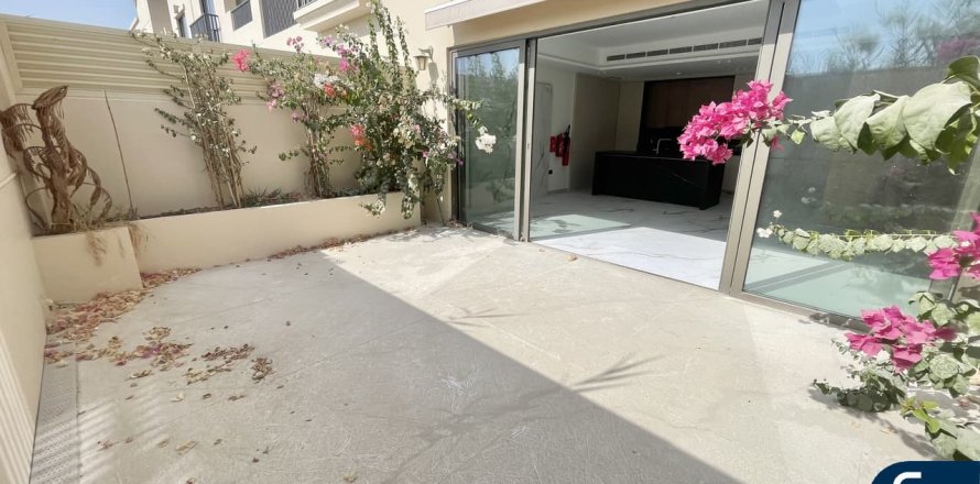 Jumeirah Golf Estates, Dubai, संयुक्त अरब अमीरात में विला, 3 बेडरूम, 195 वर्ग मीटर, संख्या 668045