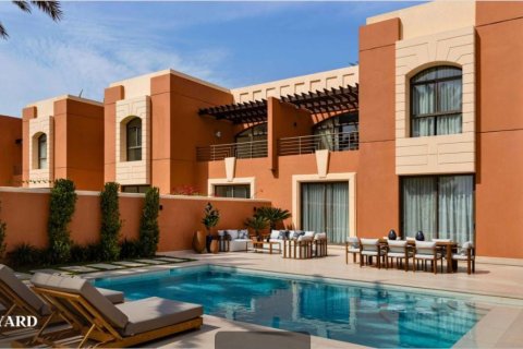 Vila u gradu Between Two Bridges, Abu Dhabi, UAE 5 spavaće sobe, 480 m2 Br. 716697 - Slika 2