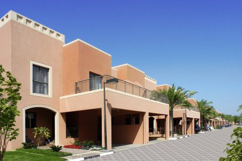 Vila u gradu Between Two Bridges, Abu Dhabi, UAE 5 spavaće sobe, 480 m2 Br. 716697 - Slika 6