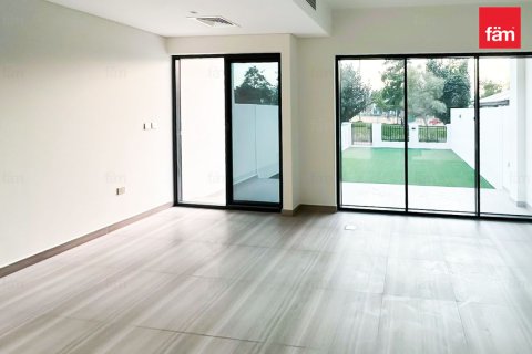 Rumah bandar di Dubai, UAE 4 bilik tidur, 180 meter persegi № 691225 - foto 3