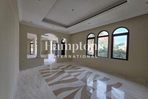 Villa in Palm Jumeirah, Dubai, UAE 5 bedrooms, 263.65871400 sq.m. № 702850 - photo 18