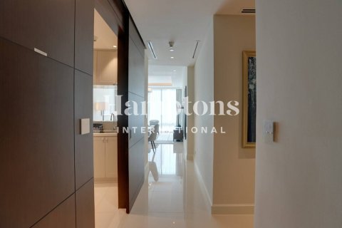 Apartemen di Downtown Dubai (Downtown Burj Dubai), UEA 2 kamar tidur, 139.81901500 m2 nomor 702852 - foto 2