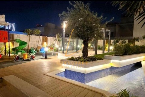 Appartement te koop in Jumeirah Village Circle, Dubai, VAE 1 slaapkamer, 74 vr.m., nr 760847 - foto 12
