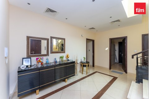 Dubai, संयुक्त अरब अमीरात में विला, 4 बेडरूम, 635.9 वर्ग मीटर, संख्या 736951 - फ़ोटो 21