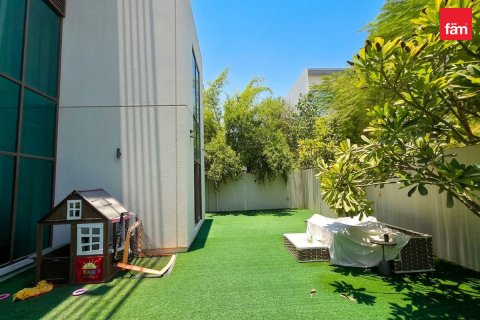 Vila u Meydan, Dubai, UAE 6 spavaćih soba, 512 m2 Br. 736954 - fotografija 10