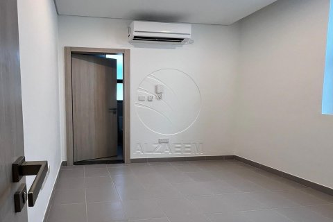 Villa on the Saadiyat Island, Abu Dhabi, UAE 4 bedrooms, 648 sq.m. № 615425 - photo 20