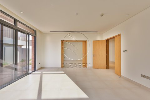 Villa on the Yas Island, Abu Dhabi, UAE 5 bedrooms, 692 sq.m. № 615428 - photo 5
