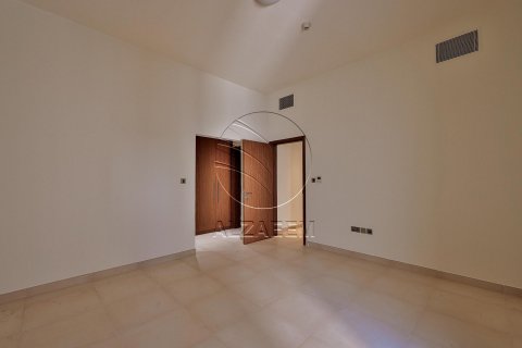 Villa on the Yas Island, Abu Dhabi, UAE 5 bedrooms, 692 sq.m. № 615428 - photo 15