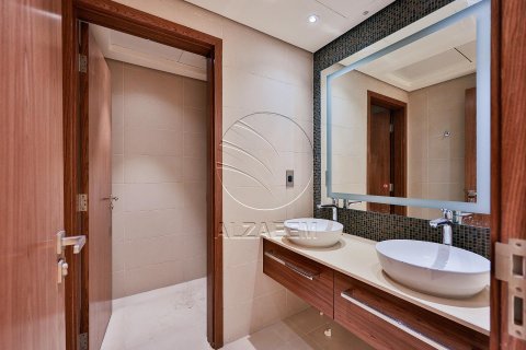 Villa on the Yas Island, Abu Dhabi, UAE 5 bedrooms, 692 sq.m. № 615428 - photo 14