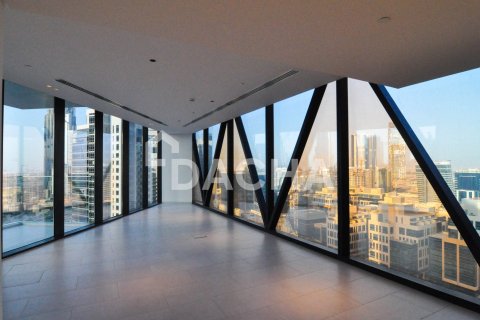 Apartament në Business Bay, Dubai, Emiratet e Bashkuara Arabe 3 dhoma gjumi, 194 m2. № 706868