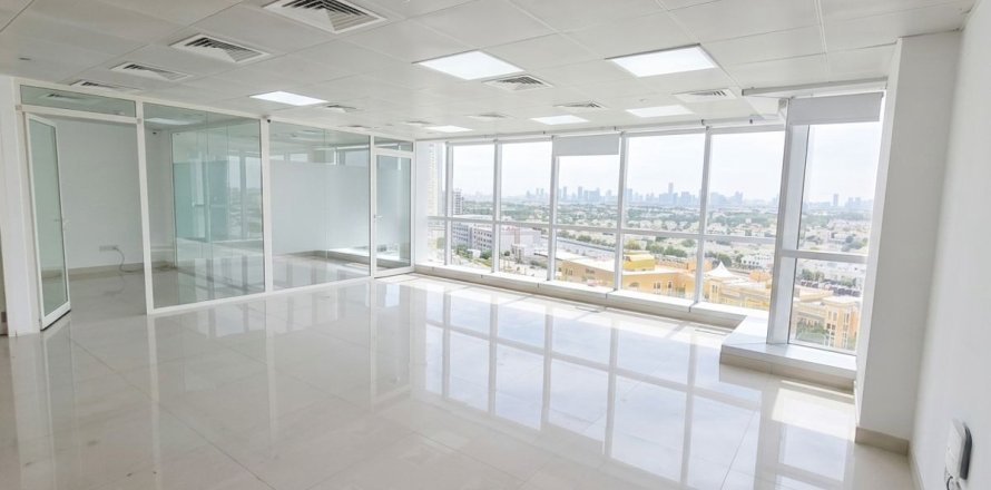 Büroraum in Dubai, VAE: 102 m2 Nr. 703981