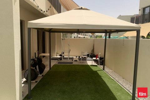 Üürile anda villa asukohaga Dubai, AÜE: 4 magamistoaga, 277.2 m² Nr 703983 - pilt 13