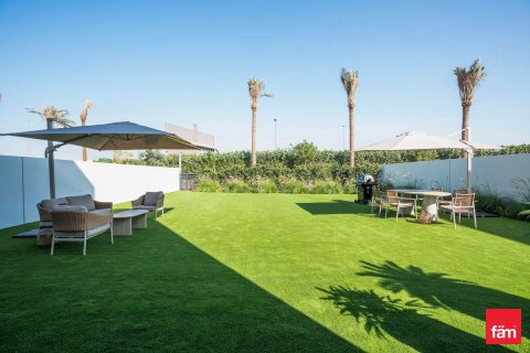 Villa til leje i Dubai, UAE 3 soveværelser, 199.9 kvm № 685930 - foto 5