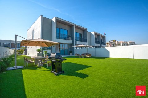 Villa i Dubai, UAE 3 soveværelser, 199.9 kvm № 685930