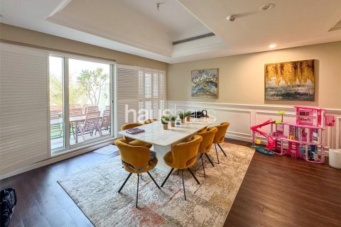 Shtëpi në qytet në Dubai Sports City, Emiratet e Bashkuara Arabe 4 dhoma gjumi, 247 m2. № 627095 - Foto 4