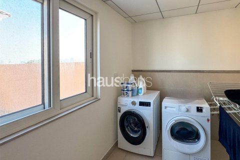 Shtëpi në qytet në Dubai Sports City, Emiratet e Bashkuara Arabe 4 dhoma gjumi, 247 m2. № 627095 - Foto 11