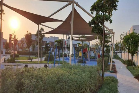 Vila na Yas Island, Abu Dhabi, SAE 4 ložnice, 315 m² Č.: 547167 - fotografie 30