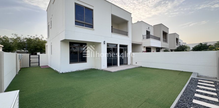 Townhouse în Town Square, Dubai, EAU 4 dormitoare, 302 mp.  №738727
