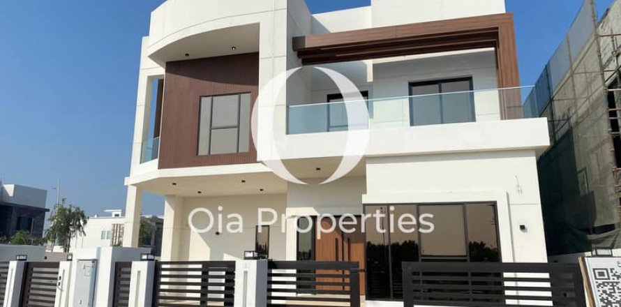Vila na Yas Island, Abu Dhabi, SAE 4 ložnice, 502 m² Č.: 609176