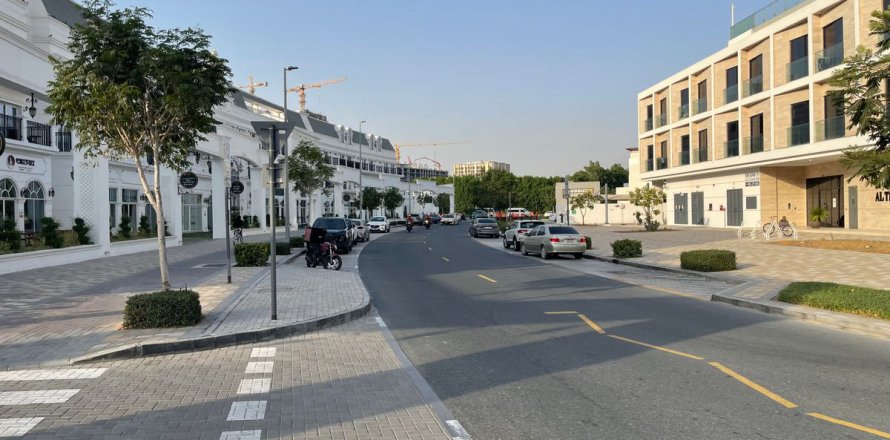 Dyqan në Arjan, Dubai, Emiratet e Bashkuara Arabe 115 m2. № 721332