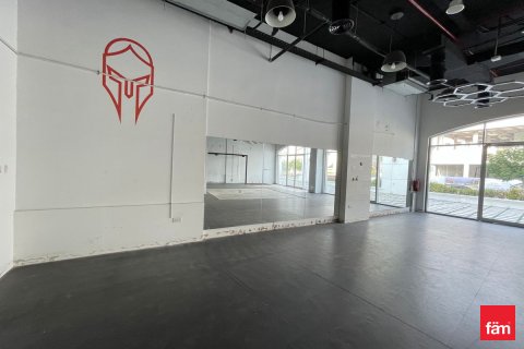 Dyqan në Arjan, Dubai, Emiratet e Bashkuara Arabe 120.7 m2. № 721329 - Foto 4