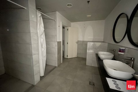 Dyqan në Arjan, Dubai, Emiratet e Bashkuara Arabe 120.7 m2. № 721329 - Foto 12