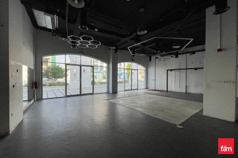 Dyqan në Arjan, Dubai, Emiratet e Bashkuara Arabe 120.7 m2. № 721329 - Foto 3