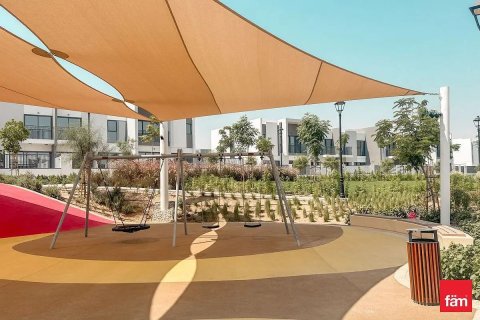 Müüa villa asukohaga Dubai, AÜE: 3 magamistoaga, 175.2 m² Nr 722381 - pilt 4