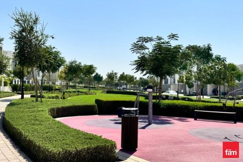 Müüa villa asukohaga Dubai, AÜE: 3 magamistoaga, 175.2 m² Nr 722381 - pilt 14