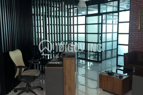 Office in Business Bay, Dubai, UAE 178 sq.m. № 647331 - photo 2