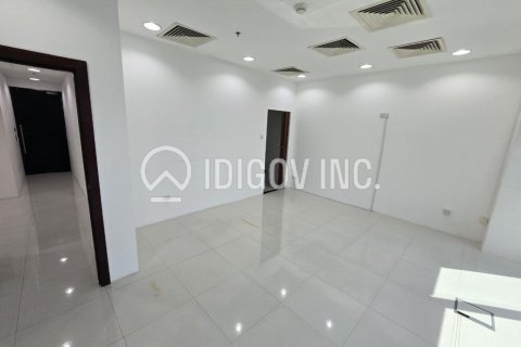 Office in Business Bay, Dubai, UAE 70 sq.m. № 647330 - photo 4