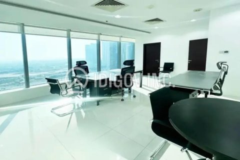 Office in Business Bay, Dubai, UAE 70 sq.m. № 647330 - photo 1