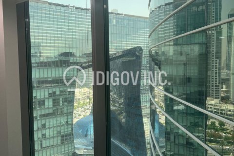 Office in Business Bay, Dubai, UAE 198 sq.m. № 647332 - photo 1