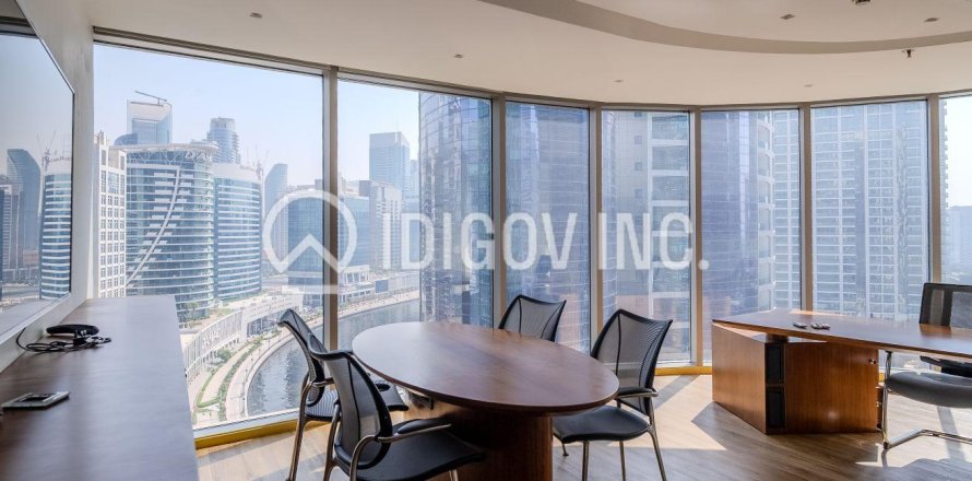 Büroraum in Business Bay, Dubai, VAE: 136 m2 Nr. 647328