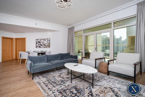 Appartamento in vendita a Palm Jumeirah, Dubai, EAU 2 camere da letto, 145 mq. № 627325 - foto 1