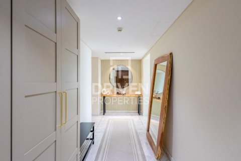 Huoneisto Downtown Dubai (Downtown Burj Dubai), Arabiemiraatit 4 makuuhuonetta, 302 m2 № 682698 - kuva 16