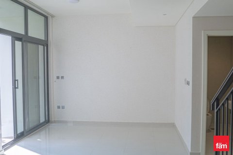 Dubai, BAE’de kiralık townhouse 3 yatak odası, 151.8 m&sup2; No 678183 - fotoğraf 2