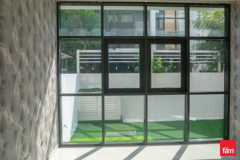 Dubai, BAE’de kiralık townhouse 3 yatak odası, 151.8 m&sup2; No 678183 - fotoğraf 1
