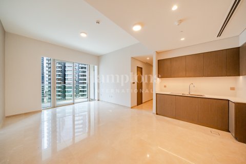 Apartment in Palm Jumeirah, Dubai, UAE 2 bedrooms, 121.23841500 sq.m. № 583440 - photo 4