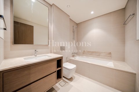 Apartment in Palm Jumeirah, Dubai, UAE 2 bedrooms, 121.23841500 sq.m. № 583440 - photo 13