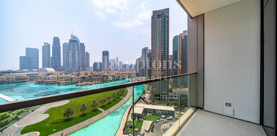 Apartment in Palm Jumeirah, Dubai, UAE 2 bedrooms, 105.33 sq.m. № 583441