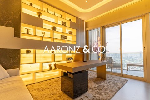 Διαμέρισμα σε Jumeirah Lake Towers, Dubai, ΗΑΕ 2 υπνοδωμάτια, 164.7 τ.μ. Αρ. 670720 - φωτογραφία 15