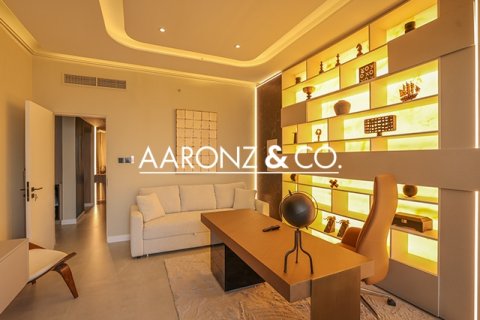 Διαμέρισμα σε Jumeirah Lake Towers, Dubai, ΗΑΕ 2 υπνοδωμάτια, 164.7 τ.μ. Αρ. 670720 - φωτογραφία 16