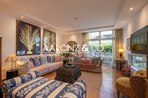 Rijtjeshuis te koop in Jumeirah Village Circle, Dubai, VAE 3 slaapkamers, 311.6 vr.m., nr 670735 - foto 1