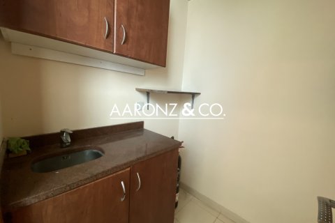 Oficina en alquiler en Business Bay, Dubai, EAU 107.3 m2 № 670733 - foto 9