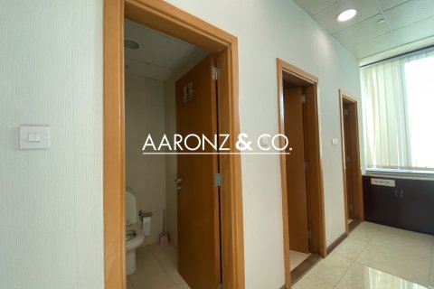 Oficina en alquiler en Business Bay, Dubai, EAU 107.3 m2 № 670733 - foto 5